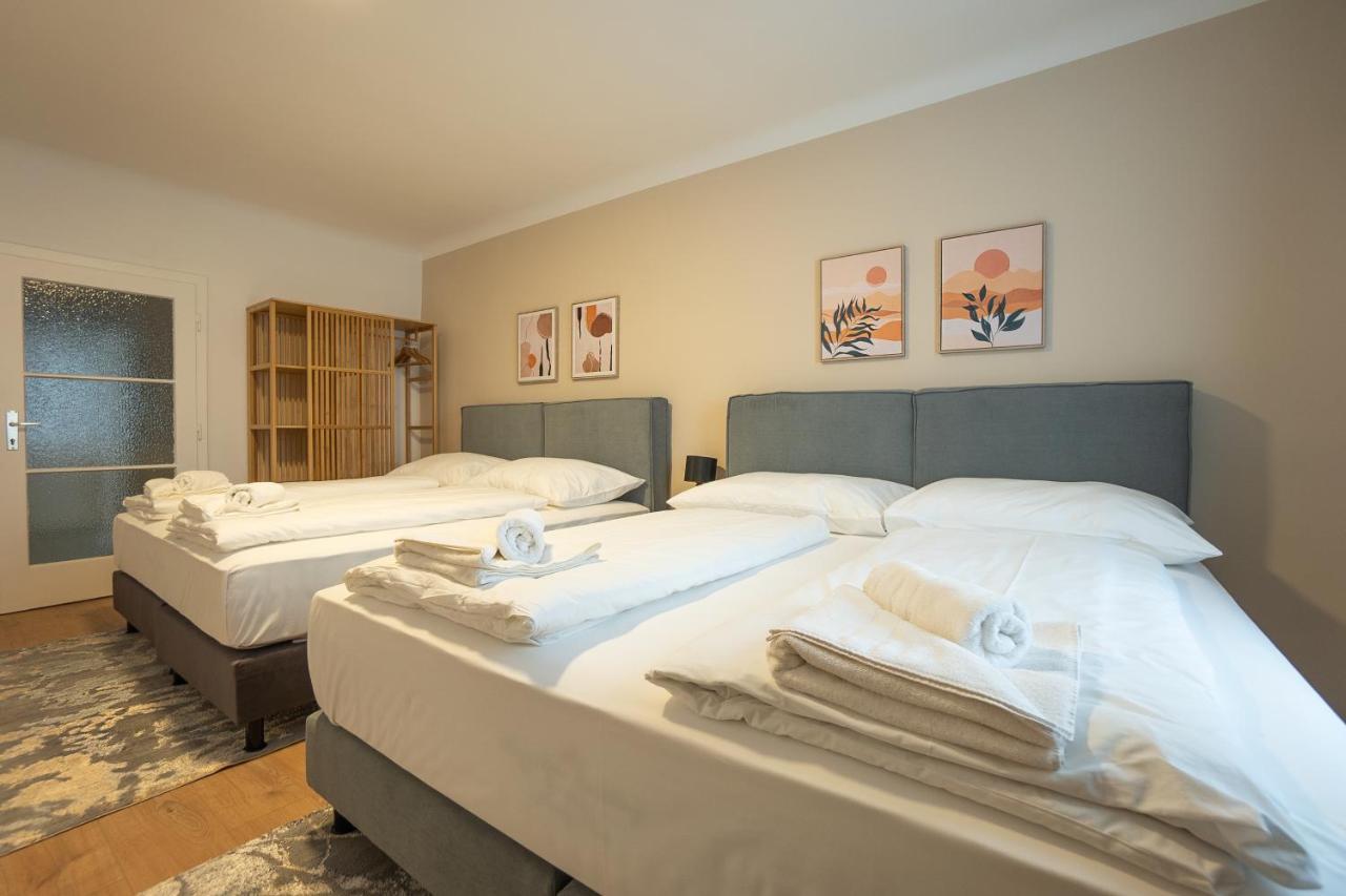 A 2-Bedroom Apartment With A King-Size Bed And A Balcony Is Located Just A 15-Minute Walk From Stephansplatz. Vienna Exterior photo